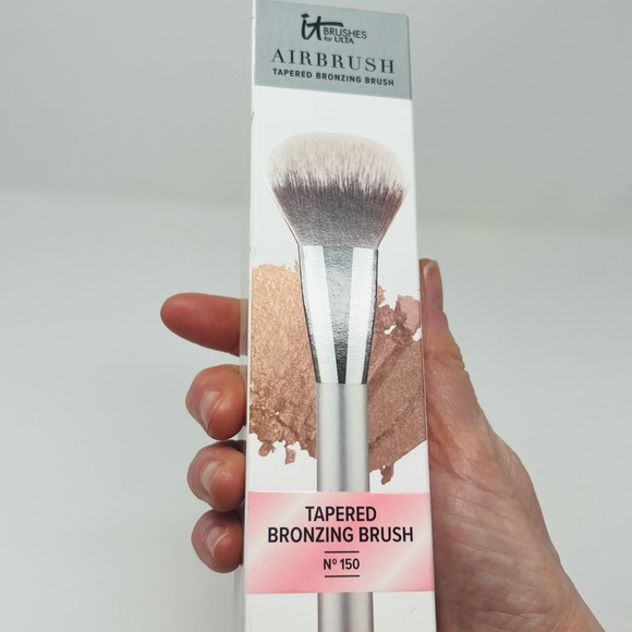 NWT IT Cosmetics #150 Airbrush Tapered Powder Bronzer Brush. Brand new in box. - Picture 14 of 14